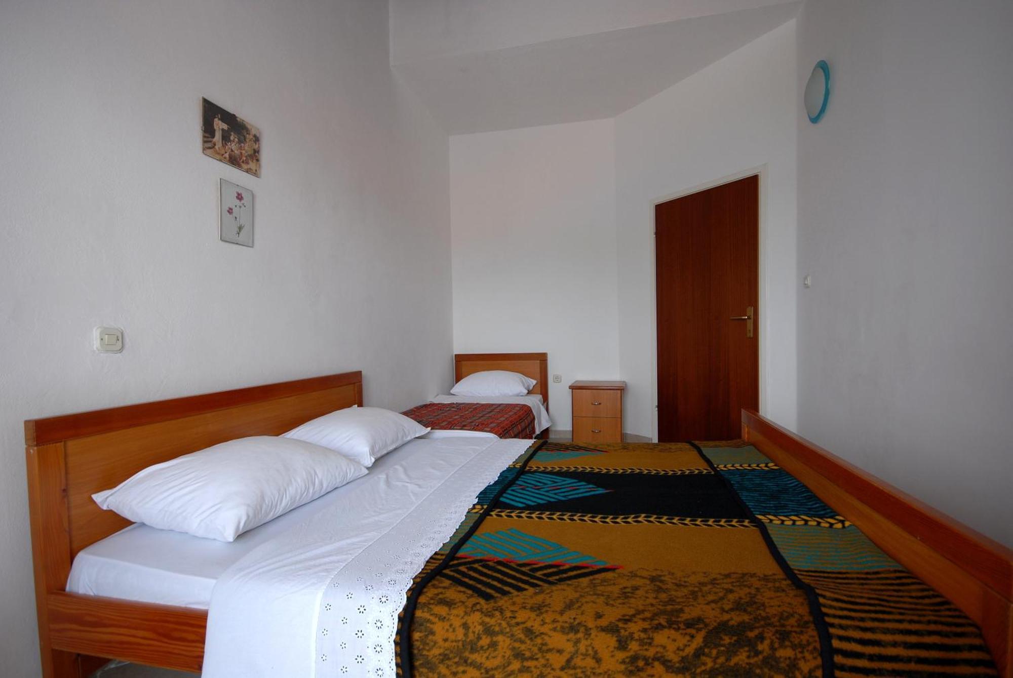 Apartments And Rooms With A Swimming Pool Kali, Ugljan - 14083 Quarto foto